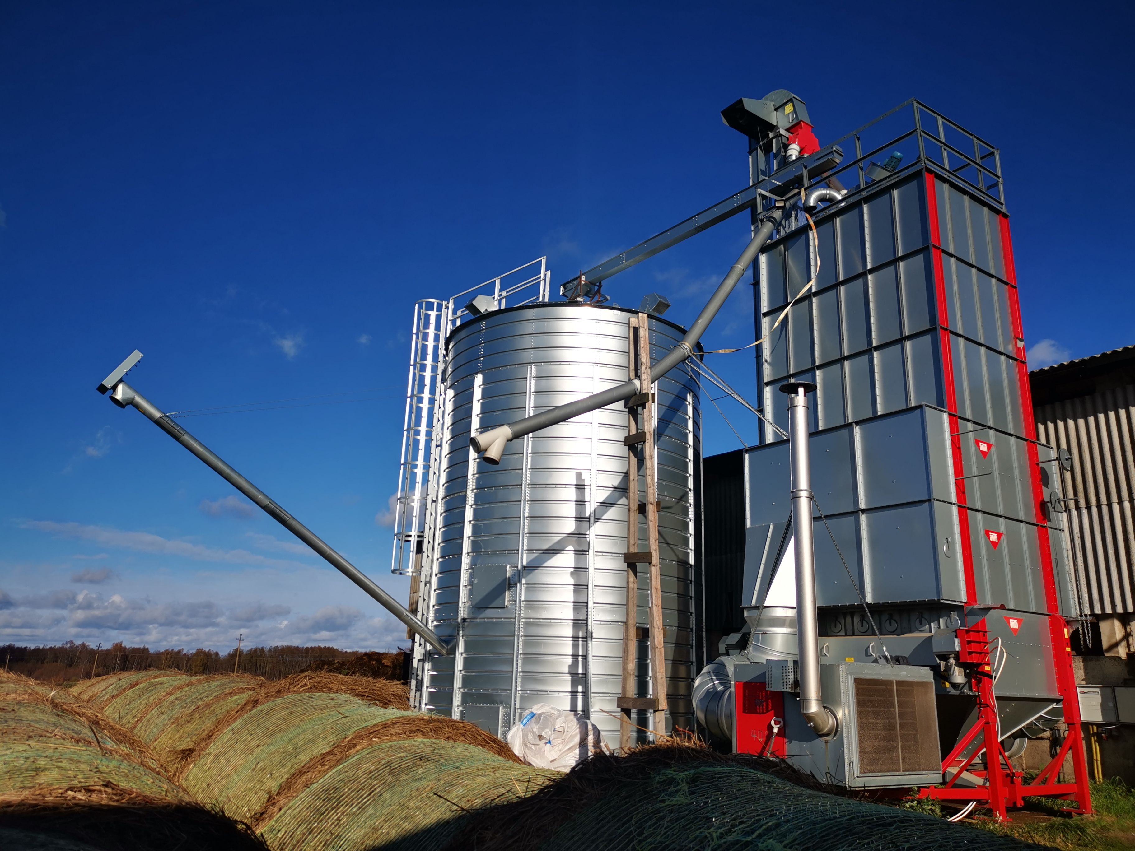 Antti D5,3 ventileeritava koonuspõhjaga teraviljapunker