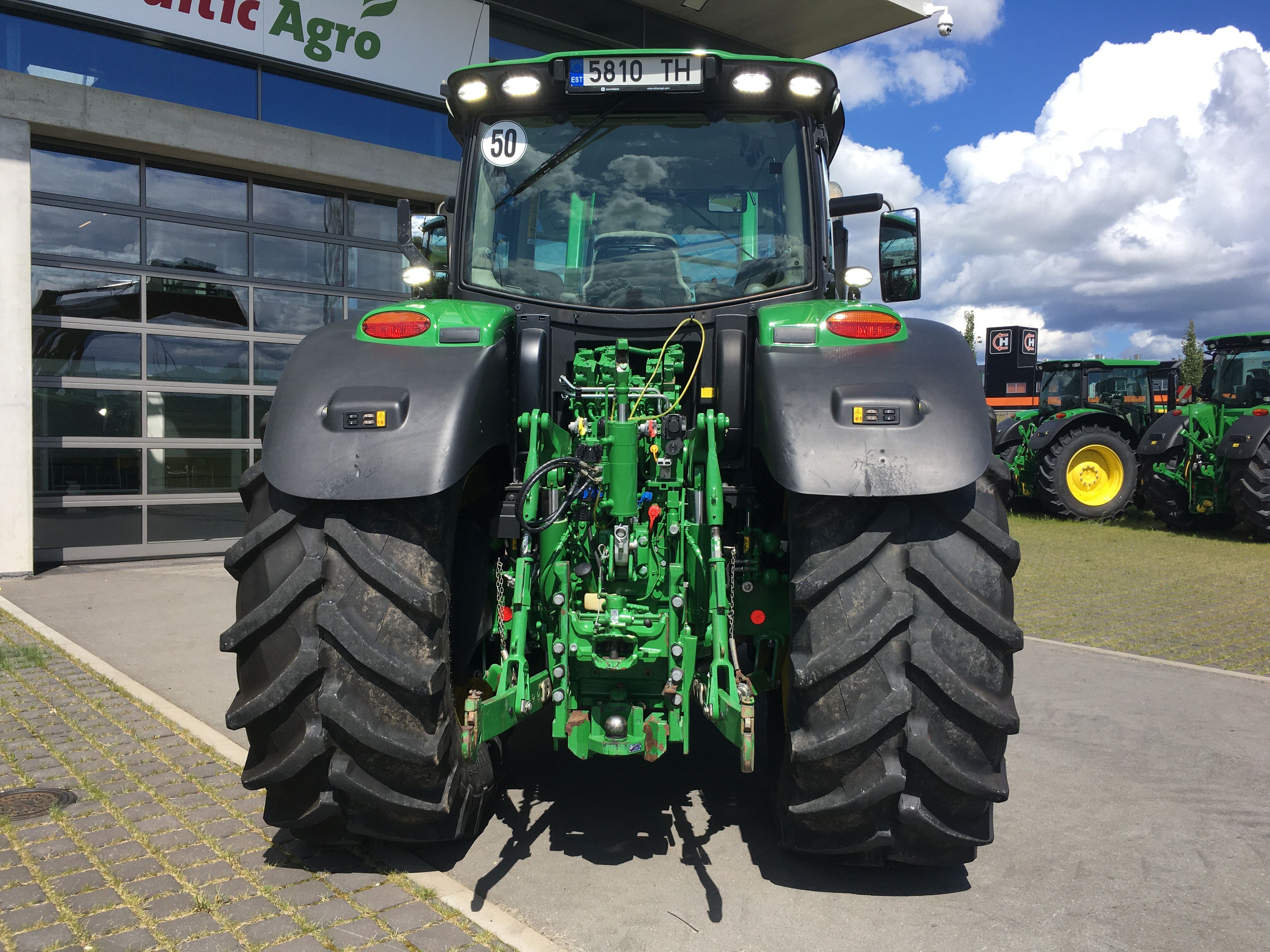 Renditraktor_5810TH_05.jpg